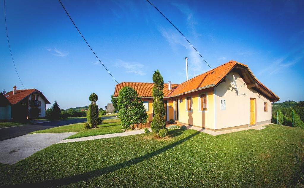 Holiday Home Novak M Свети Мартин на Мури Екстериор снимка